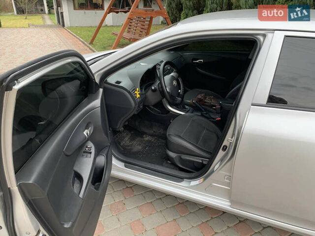 Серый Тойота Королла, объемом двигателя 1.33 л и пробегом 254 тыс. км за 6599 $, фото 11 на Automoto.ua