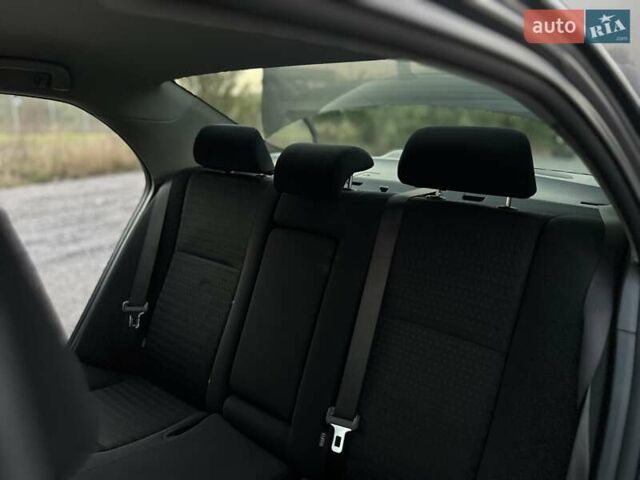 Сірий Тойота Королла, об'ємом двигуна 1.3 л та пробігом 140 тис. км за 7100 $, фото 10 на Automoto.ua