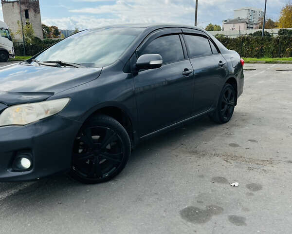 Серый Тойота Королла, объемом двигателя 1.6 л и пробегом 280 тыс. км за 7150 $, фото 3 на Automoto.ua