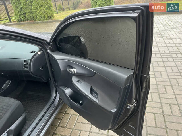 Серый Тойота Королла, объемом двигателя 1.33 л и пробегом 208 тыс. км за 6300 $, фото 16 на Automoto.ua