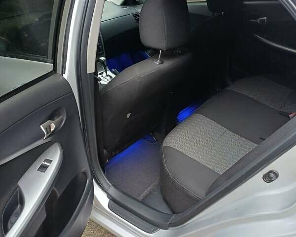 Серый Тойота Королла, объемом двигателя 1.6 л и пробегом 85 тыс. км за 11500 $, фото 3 на Automoto.ua