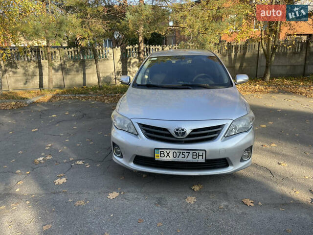 Тойота Королла 2011 в Хмельницком на Automoto.ua Серый Тойота Королла, объемом двигателя 1.6 л и пробегом 118 тыс. км за 8500 $, фото 1 на Automoto.ua