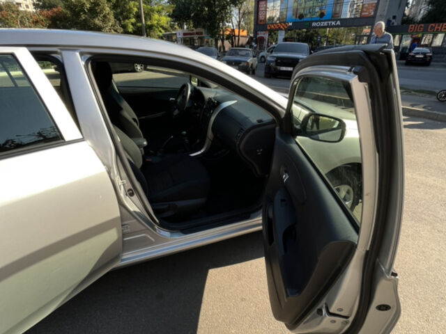 Сірий Тойота Королла, об'ємом двигуна 1.33 л та пробігом 195 тис. км за 8900 $, фото 10 на Automoto.ua
