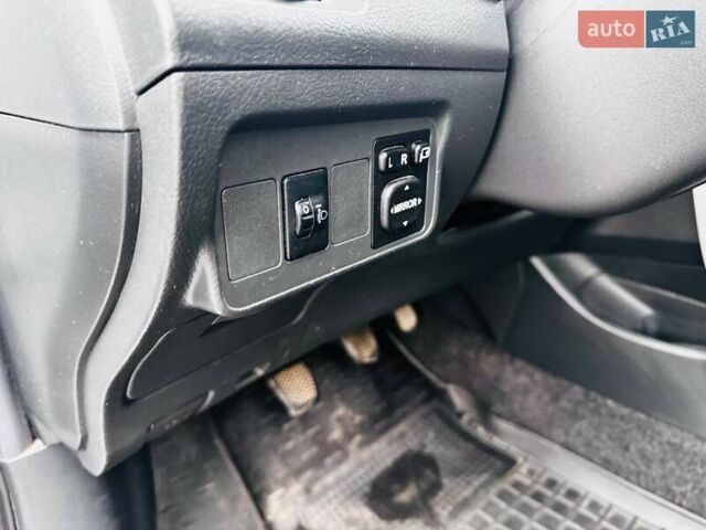 Серый Тойота Королла, объемом двигателя 1.33 л и пробегом 270 тыс. км за 5300 $, фото 27 на Automoto.ua