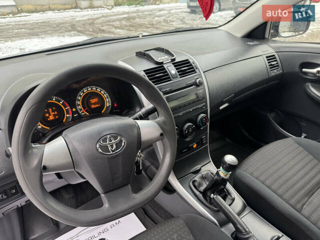 Серый Тойота Королла, объемом двигателя 1.33 л и пробегом 297 тыс. км за 5800 $, фото 6 на Automoto.ua