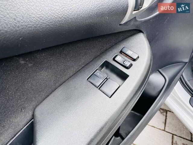 Серый Тойота Королла, объемом двигателя 1.33 л и пробегом 270 тыс. км за 5300 $, фото 28 на Automoto.ua