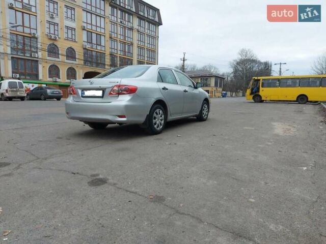 Серый Тойота Королла, объемом двигателя 1.4 л и пробегом 178 тыс. км за 9200 $, фото 4 на Automoto.ua