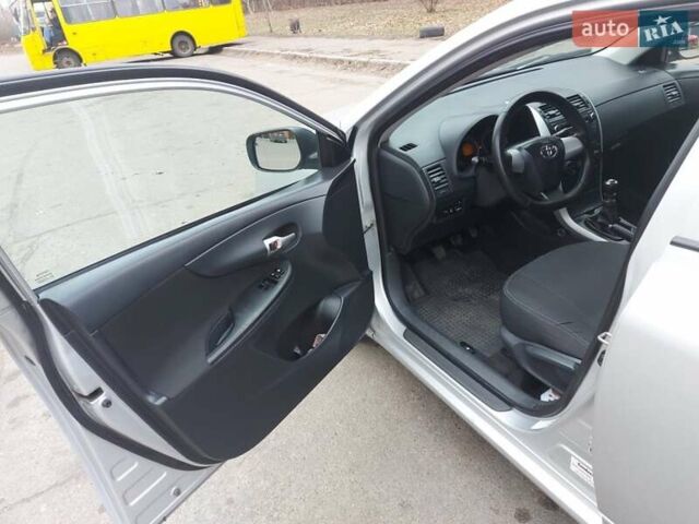 Серый Тойота Королла, объемом двигателя 1.4 л и пробегом 178 тыс. км за 9200 $, фото 27 на Automoto.ua