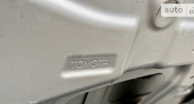 Серый Тойота Королла, объемом двигателя 1.6 л и пробегом 76 тыс. км за 10450 $, фото 47 на Automoto.ua