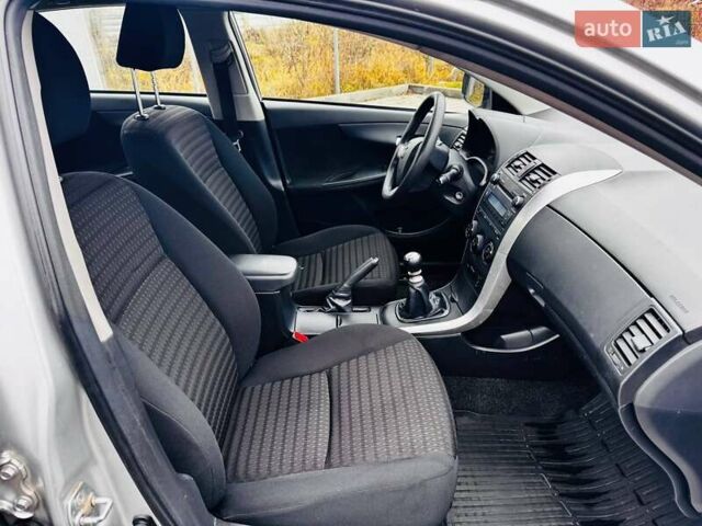 Серый Тойота Королла, объемом двигателя 1.33 л и пробегом 270 тыс. км за 5300 $, фото 39 на Automoto.ua