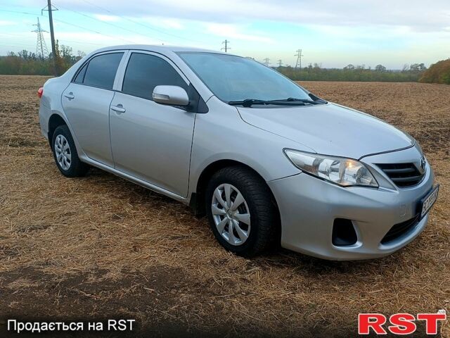 Серый Тойота Королла, объемом двигателя 1.3 л и пробегом 178 тыс. км за 6700 $, фото 3 на Automoto.ua