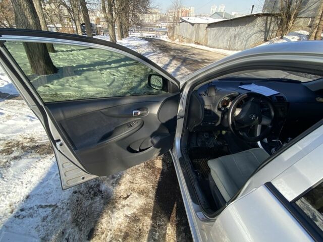 Серый Тойота Королла, объемом двигателя 1.6 л и пробегом 199 тыс. км за 8200 $, фото 2 на Automoto.ua