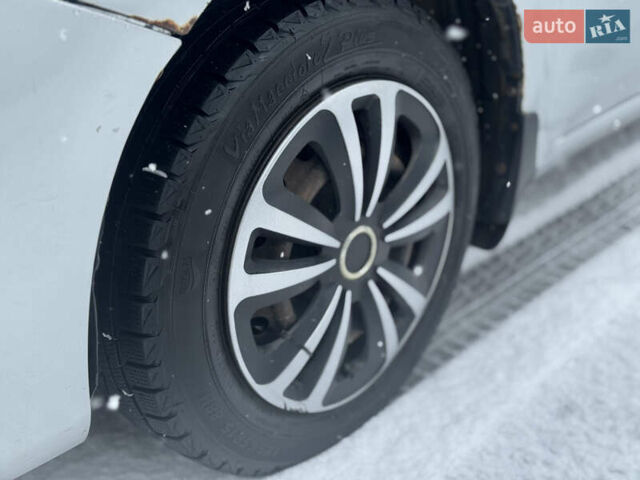 Серый Тойота Королла, объемом двигателя 1.33 л и пробегом 297 тыс. км за 5800 $, фото 7 на Automoto.ua