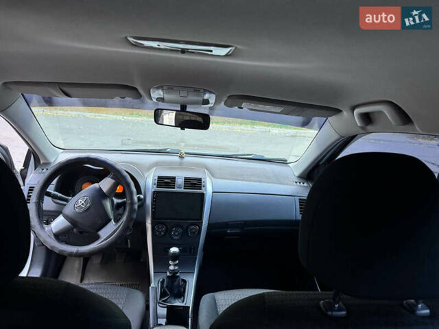 Сірий Тойота Королла, об'ємом двигуна 1.33 л та пробігом 223 тис. км за 8000 $, фото 8 на Automoto.ua