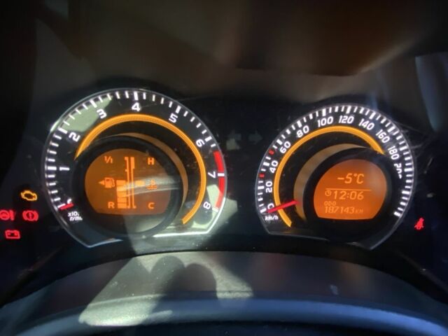 Серый Тойота Королла, объемом двигателя 1.6 л и пробегом 199 тыс. км за 8200 $, фото 4 на Automoto.ua