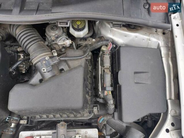 Серый Тойота Королла, объемом двигателя 1.4 л и пробегом 178 тыс. км за 9200 $, фото 9 на Automoto.ua