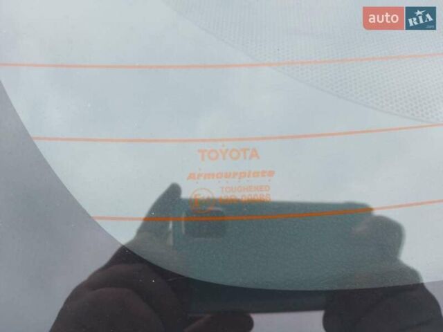 Серый Тойота Королла, объемом двигателя 1.4 л и пробегом 178 тыс. км за 9200 $, фото 20 на Automoto.ua