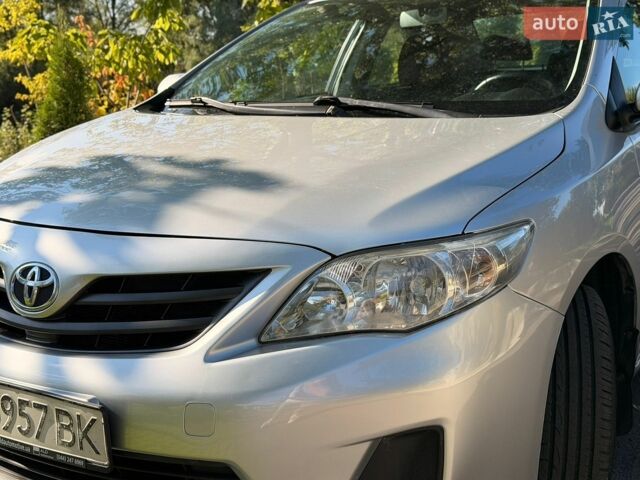 Сірий Тойота Королла, об'ємом двигуна 1.33 л та пробігом 210 тис. км за 5700 $, фото 3 на Automoto.ua