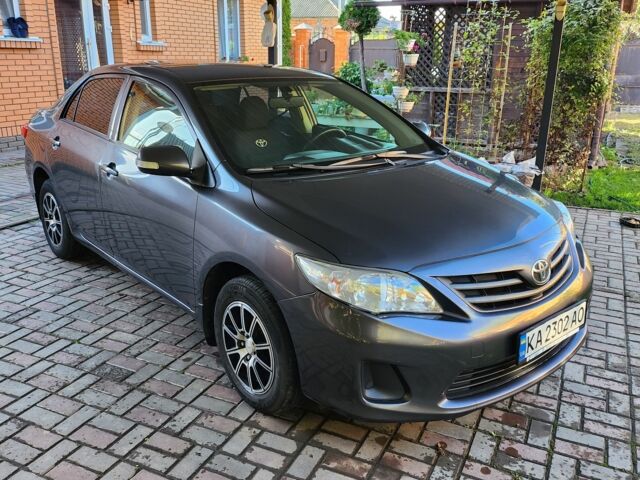 Сірий Тойота Королла, об'ємом двигуна 1.3 л та пробігом 177 тис. км за 7500 $, фото 6 на Automoto.ua