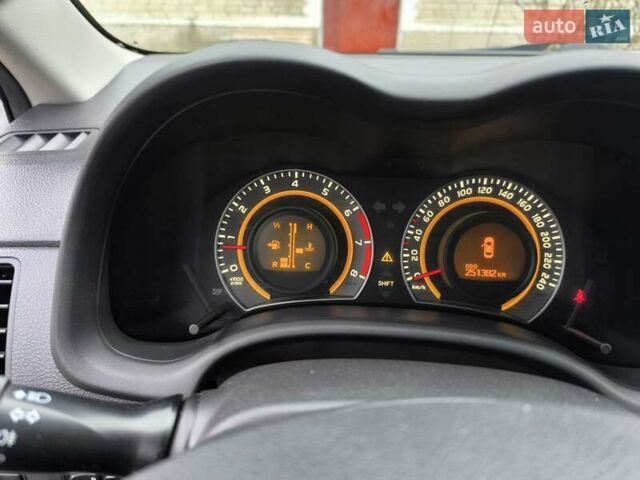 Сірий Тойота Королла, об'ємом двигуна 1.33 л та пробігом 250 тис. км за 6000 $, фото 3 на Automoto.ua