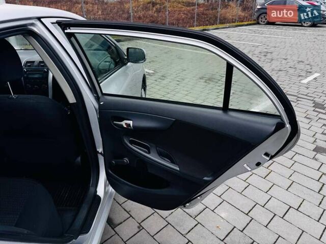 Серый Тойота Королла, объемом двигателя 1.33 л и пробегом 270 тыс. км за 5300 $, фото 34 на Automoto.ua