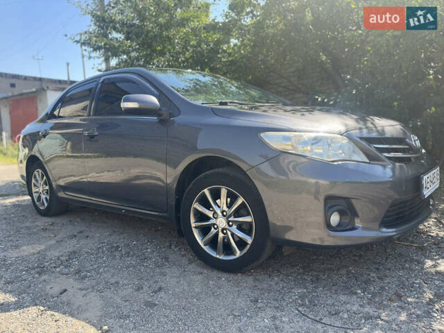 Сірий Тойота Королла, об'ємом двигуна 1.6 л та пробігом 240 тис. км за 9200 $, фото 2 на Automoto.ua