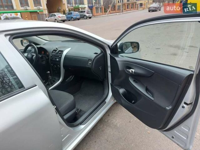 Серый Тойота Королла, объемом двигателя 1.4 л и пробегом 178 тыс. км за 9200 $, фото 25 на Automoto.ua