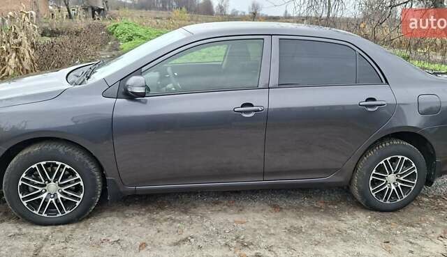 Серый Тойота Королла, объемом двигателя 1.4 л и пробегом 202 тыс. км за 7700 $, фото 2 на Automoto.ua