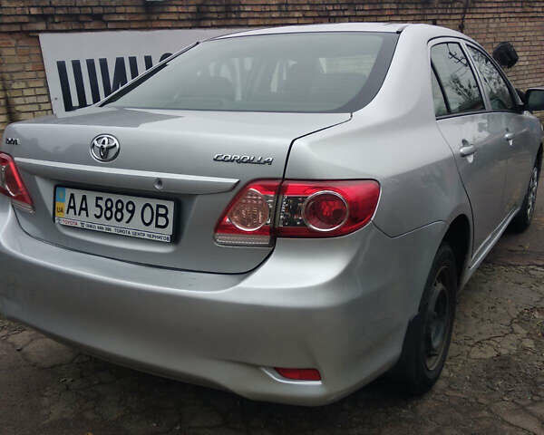 Серый Тойота Королла, объемом двигателя 1.33 л и пробегом 135 тыс. км за 7600 $, фото 1 на Automoto.ua