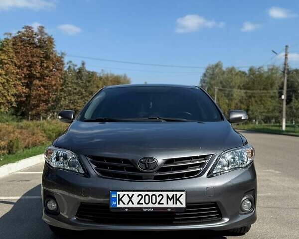 Серый Тойота Королла, объемом двигателя 1.6 л и пробегом 123 тыс. км за 10850 $, фото 4 на Automoto.ua