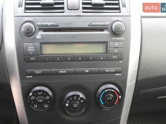 Серый Тойота Королла, объемом двигателя 1.33 л и пробегом 182 тыс. км за 7799 $, фото 28 на Automoto.ua