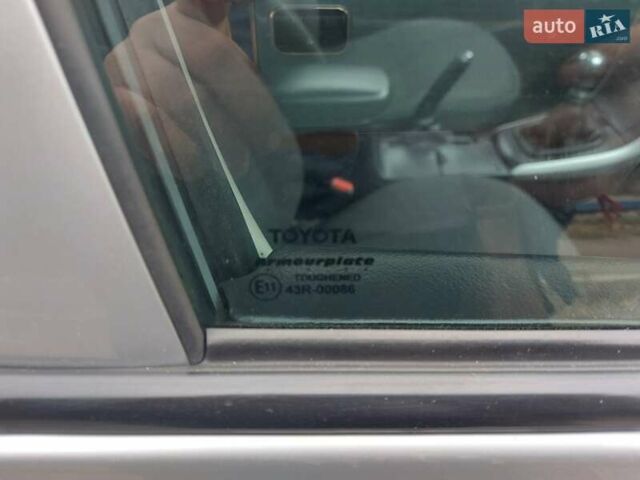 Серый Тойота Королла, объемом двигателя 1.4 л и пробегом 178 тыс. км за 9200 $, фото 22 на Automoto.ua