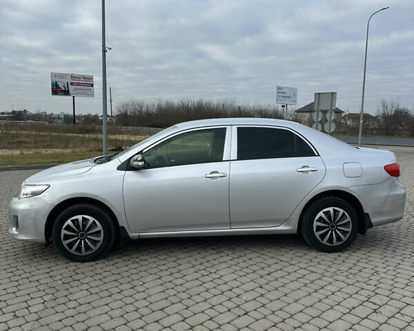 Сірий Тойота Королла, об'ємом двигуна 1.33 л та пробігом 255 тис. км за 4800 $, фото 2 на Automoto.ua