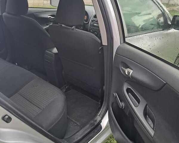 Серый Тойота Королла, объемом двигателя 1.3 л и пробегом 190 тыс. км за 7100 $, фото 12 на Automoto.ua