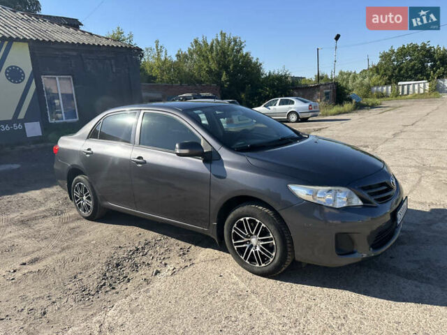 Серый Тойота Королла, объемом двигателя 1.33 л и пробегом 199 тыс. км за 8300 $, фото 3 на Automoto.ua