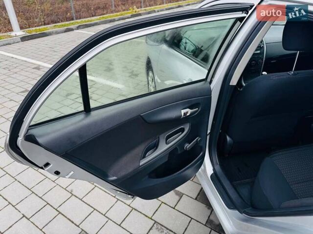 Серый Тойота Королла, объемом двигателя 1.33 л и пробегом 270 тыс. км за 5300 $, фото 32 на Automoto.ua