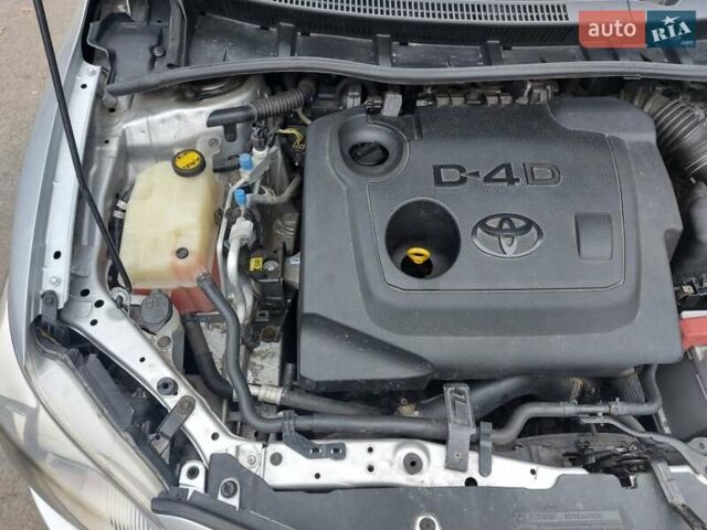Серый Тойота Королла, объемом двигателя 1.4 л и пробегом 178 тыс. км за 9200 $, фото 8 на Automoto.ua