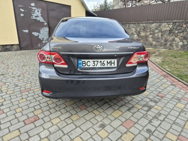 Серый Тойота Королла, объемом двигателя 1.3 л и пробегом 196 тыс. км за 7000 $, фото 4 на Automoto.ua