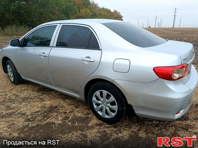 Серый Тойота Королла, объемом двигателя 1.3 л и пробегом 178 тыс. км за 6700 $, фото 2 на Automoto.ua