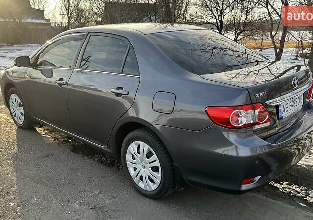 Сірий Тойота Королла, об'ємом двигуна 1.6 л та пробігом 240 тис. км за 9200 $, фото 14 на Automoto.ua