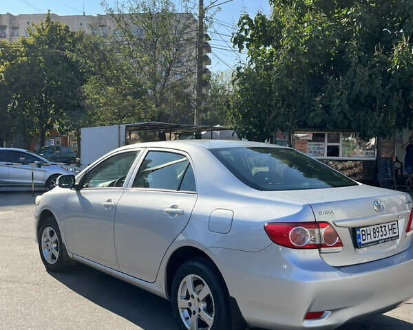 Сірий Тойота Королла, об'ємом двигуна 1.33 л та пробігом 195 тис. км за 8900 $, фото 5 на Automoto.ua