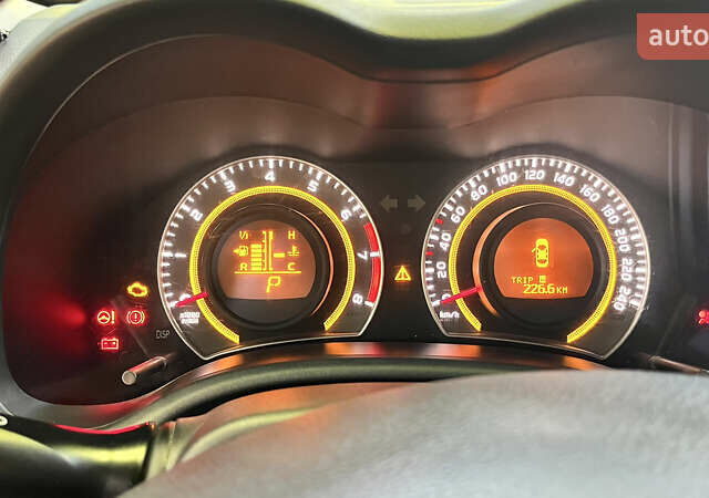 Сірий Тойота Королла, об'ємом двигуна 1.6 л та пробігом 240 тис. км за 9200 $, фото 29 на Automoto.ua