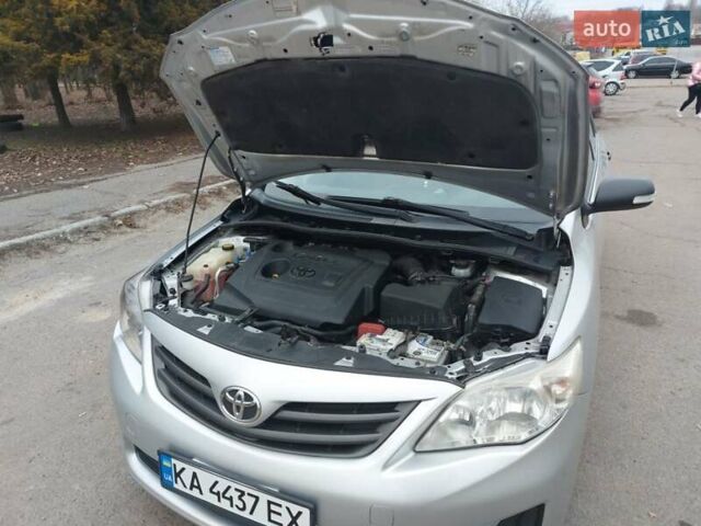 Серый Тойота Королла, объемом двигателя 1.4 л и пробегом 178 тыс. км за 9200 $, фото 7 на Automoto.ua