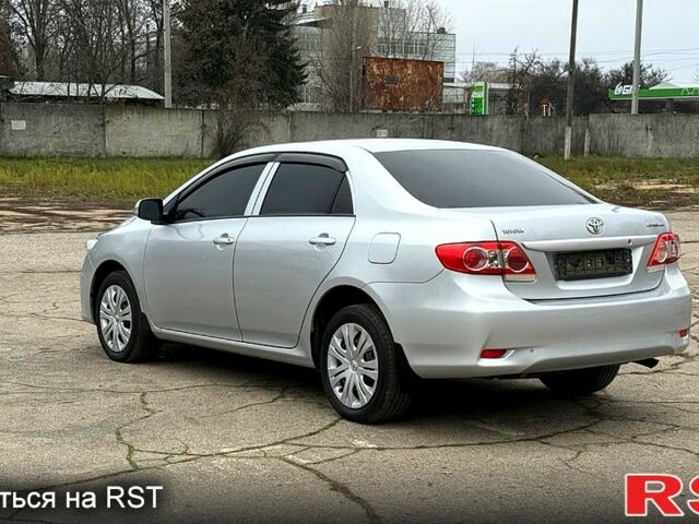 Серый Тойота Королла, объемом двигателя 1.6 л и пробегом 120 тыс. км за 9500 $, фото 3 на Automoto.ua