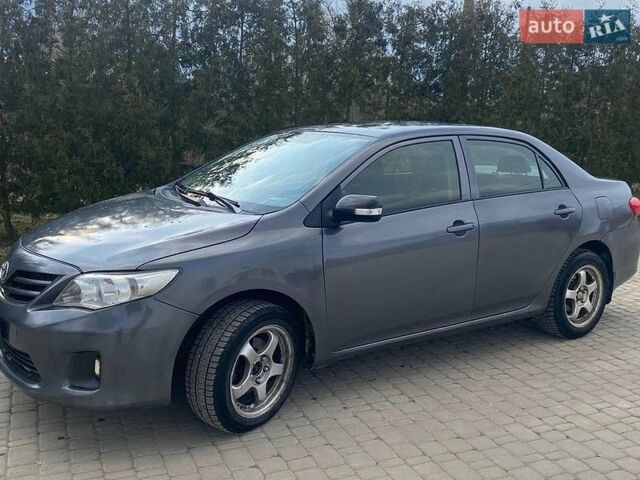 Серый Тойота Королла, объемом двигателя 1.33 л и пробегом 348 тыс. км за 4950 $, фото 1 на Automoto.ua