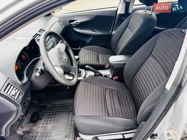 Серый Тойота Королла, объемом двигателя 1.33 л и пробегом 270 тыс. км за 5300 $, фото 25 на Automoto.ua