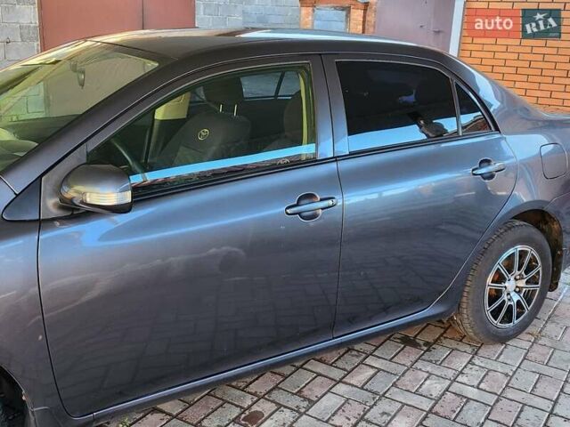 Серый Тойота Королла, объемом двигателя 1.33 л и пробегом 177 тыс. км за 7500 $, фото 19 на Automoto.ua