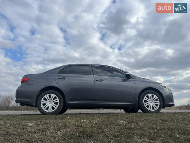 Сірий Тойота Королла, об'ємом двигуна 1.6 л та пробігом 240 тис. км за 9200 $, фото 16 на Automoto.ua
