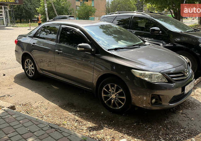 Сірий Тойота Королла, об'ємом двигуна 1.6 л та пробігом 240 тис. км за 9200 $, фото 39 на Automoto.ua