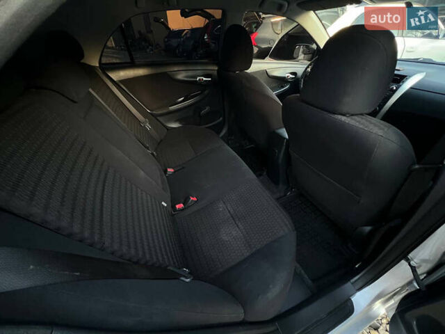 Серый Тойота Королла, объемом двигателя 1.3 л и пробегом 200 тыс. км за 6299 $, фото 23 на Automoto.ua
